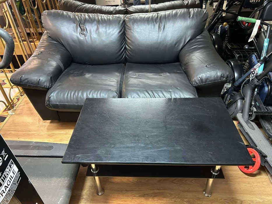 диван и холна маса