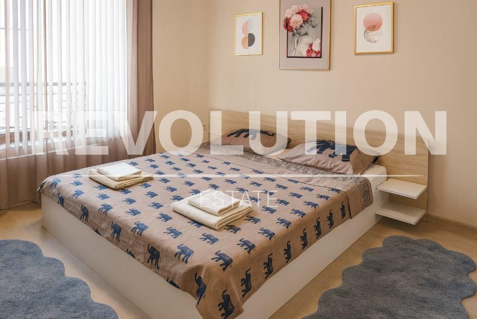 Дава се под наем Тристаен апартамент в Варна, Гръцка махала - 80 кв.м за 800 € - Снимка #2