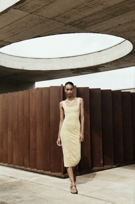 Платье Zara новая