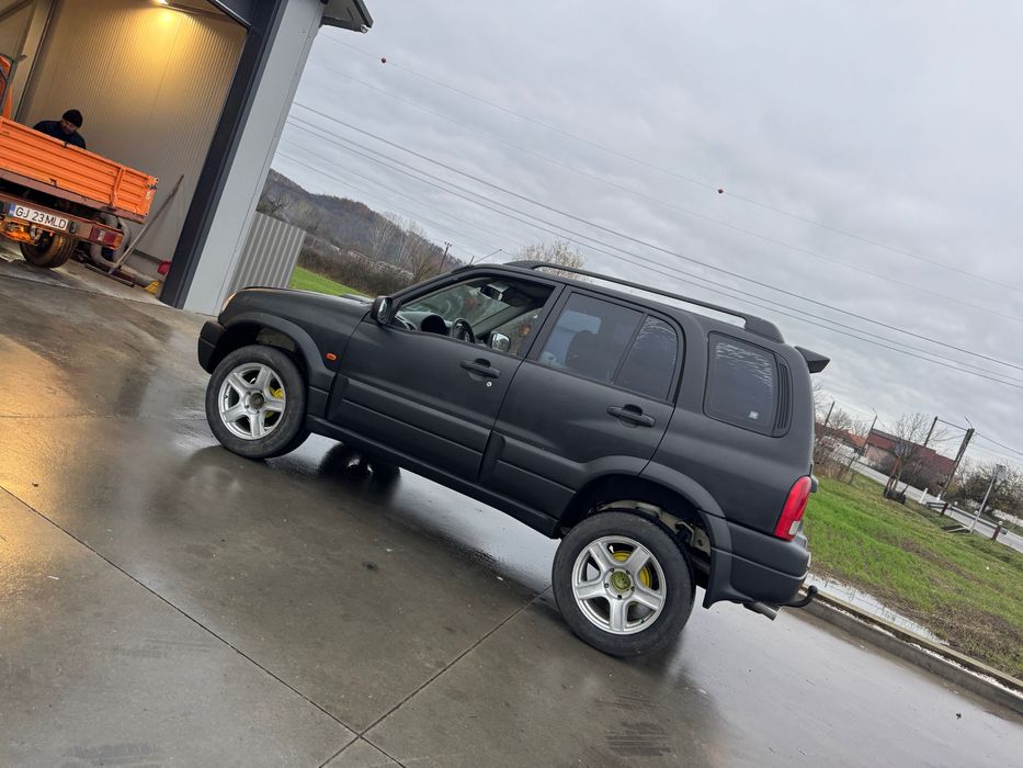 Grand vitara 2.0 diesel 4x4 pregatita de teren 2005