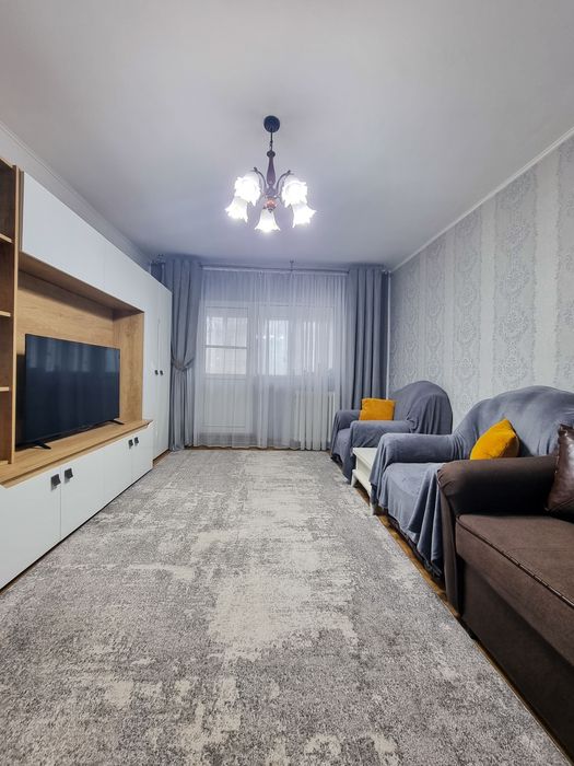 Apartament 3 camere decomandat - Mircea cel Bătrân - Iasi
