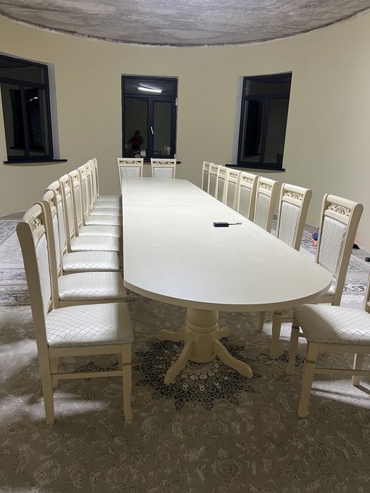 Стол и стулья комплект