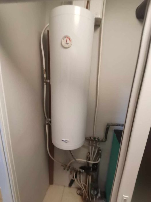 Дава се под наем Тристаен апартамент в Долни чифлик - 67 кв.м за 204 € - Снимка #5