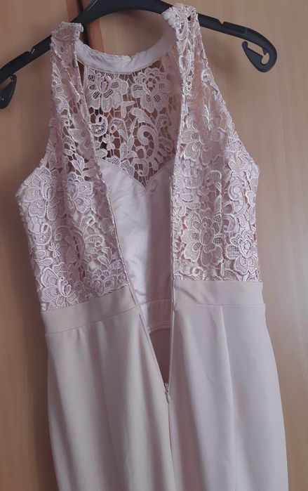 Vand rochie de ocazii noua