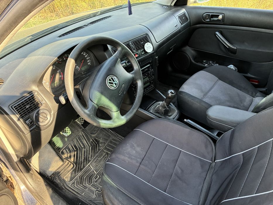 Volskwagen GOLF 4 Break 1.6 Benzina