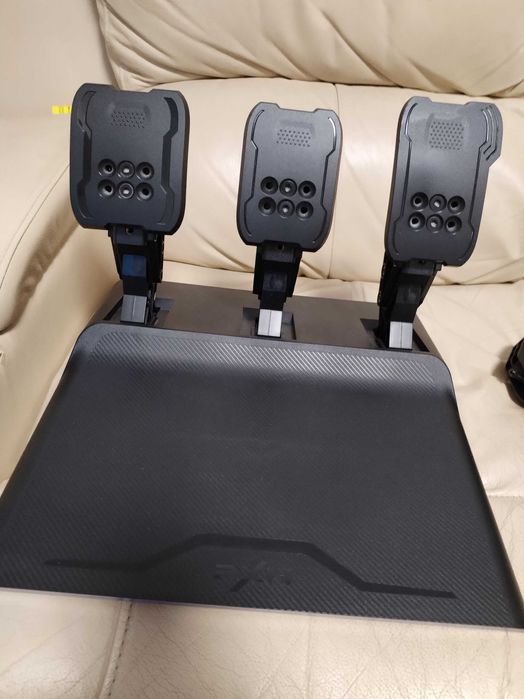 Vand volan force feedback PXN-V99, PC, Xbox Series X, PlayStation 5  !