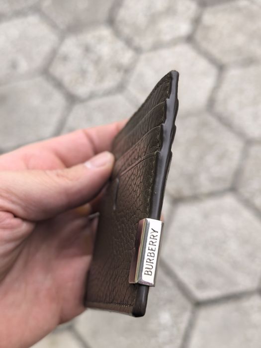 Burberry Tall B Cardholder