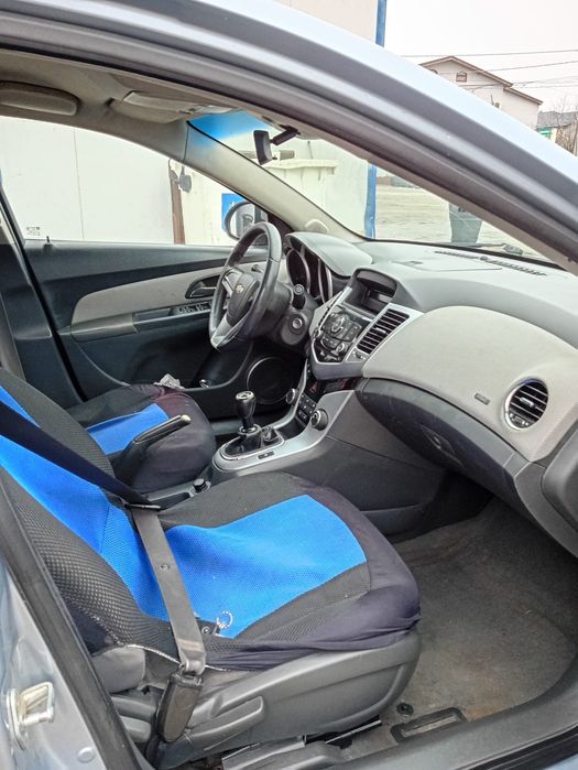 Vând Chevrolet Cruze 2.0d