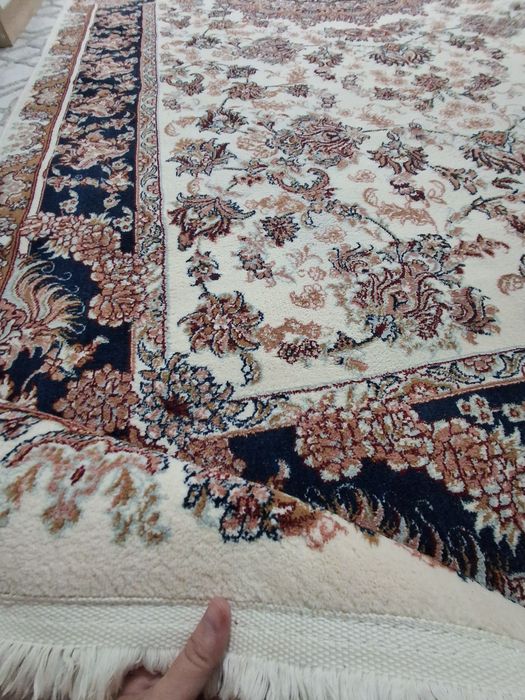 Ковер 4×2 (в отличном состоянии)