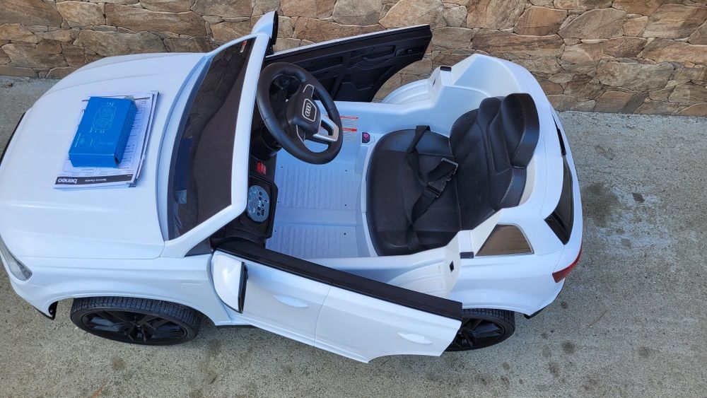 Vând masinuta electrica