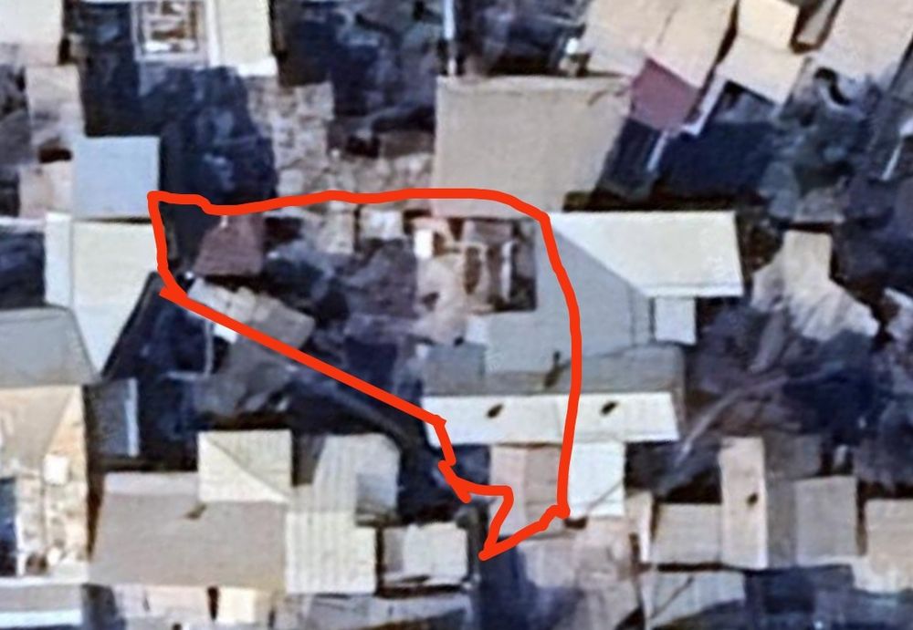 4.5 соток / Яшнобадский район / Продается участок с домом