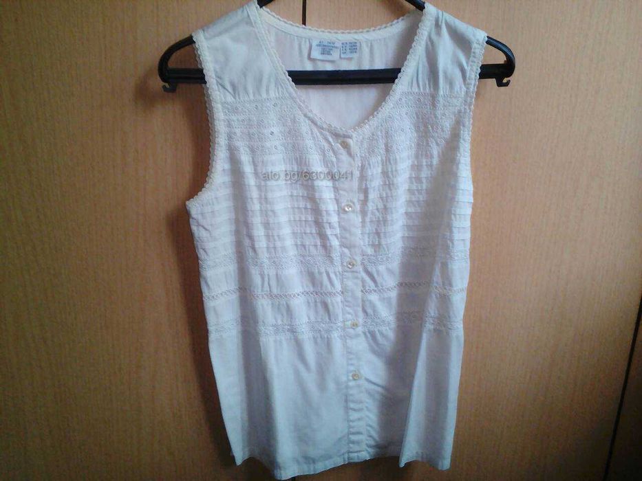 продавам елегантни дамски блузи всяка по 3 лв.