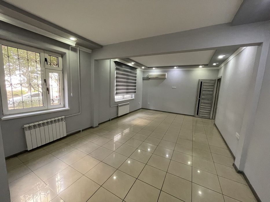 Метро Шахристанская .Свой.