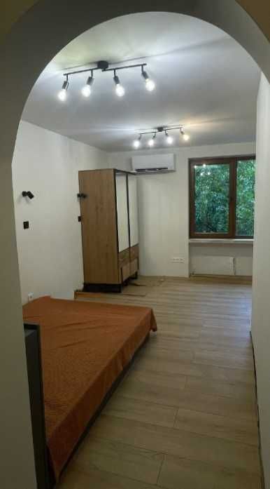 Дава се под наем Едностаен апартамент в София, Изток - 30 кв.м за 590 € - Снимка #2