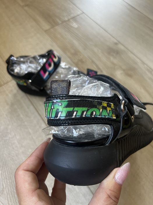 Сандали дамски