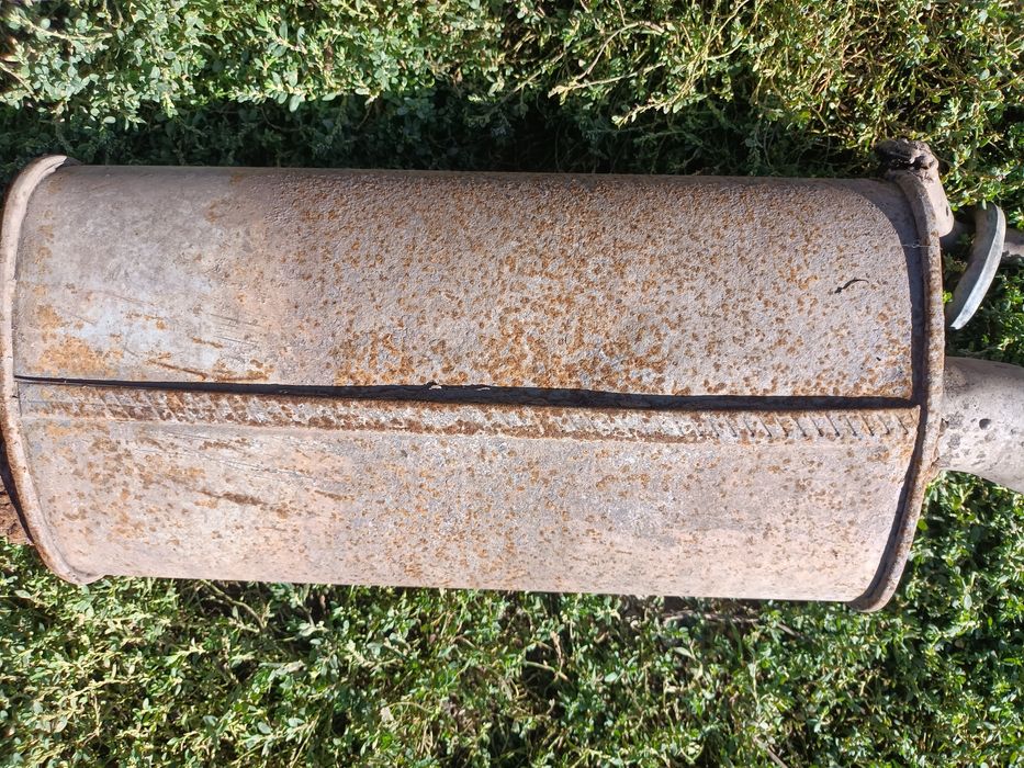 Гърнета за Мерцедес 124