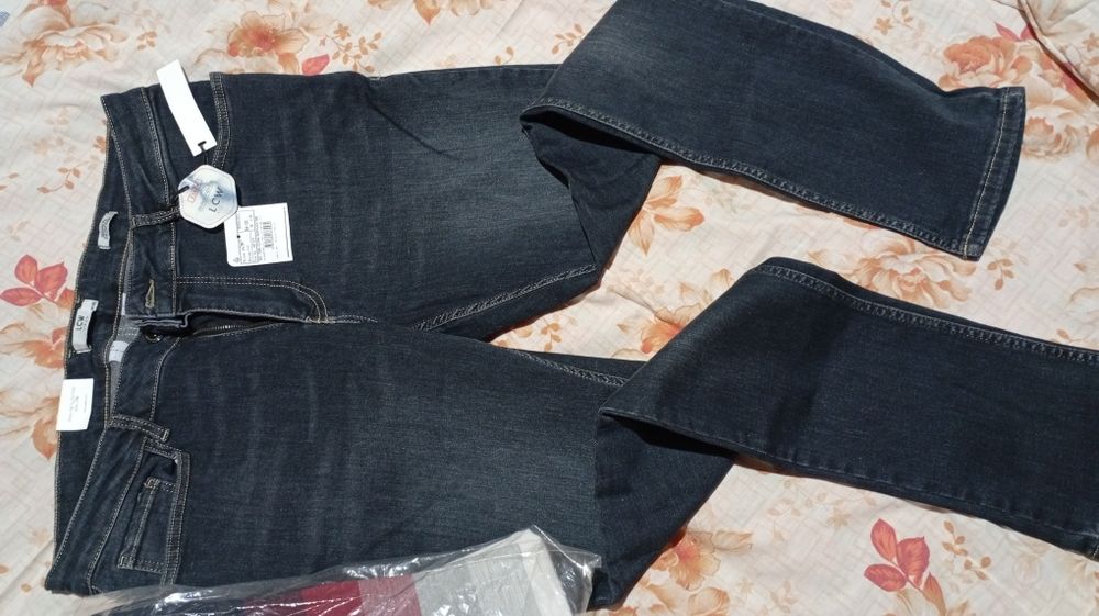 Продам 2 тениски мужские