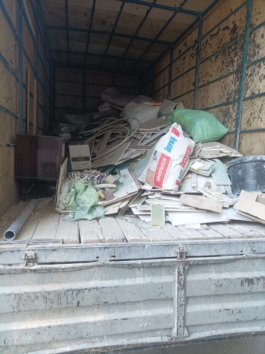 Вывоз мусора строительных материалов.