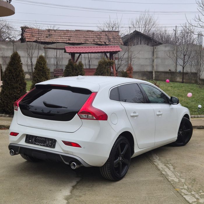 Volvo V40 R Design 2.0d 190 Hp