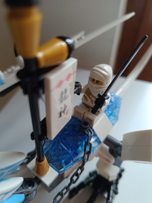 Lego ninjago 2260- Ice dragon attack