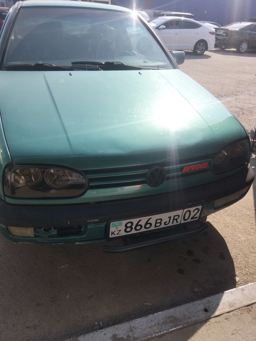 Фольксваген гольф 2,8об 93г