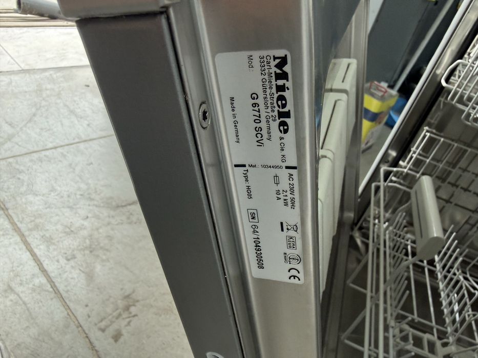 Съдомиялна машина за вграждане MIELE 60см