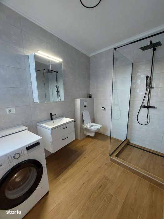 RAMDA ,Ap. 1 camera bloc nou + parcare etaj 2 central