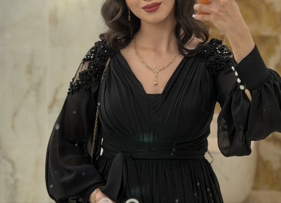 Элегантное вечернее платье