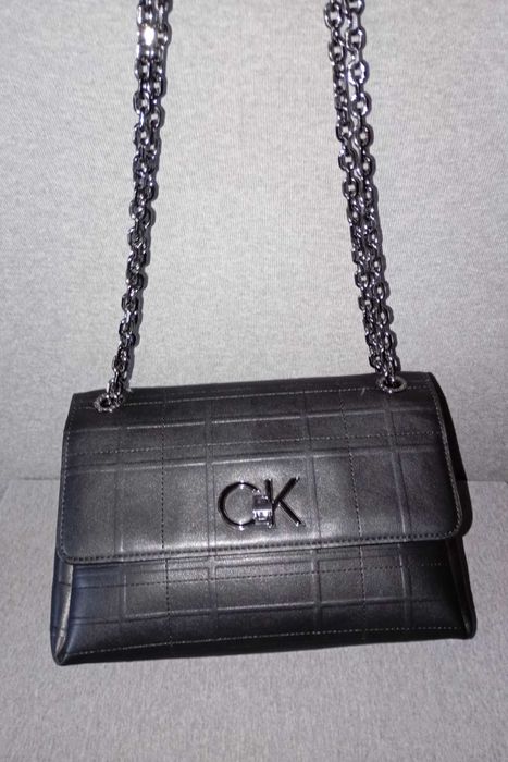 Дамска чанта Calvin Klein Re-Lock Ew Conv Xbody Quilt K60K609682.