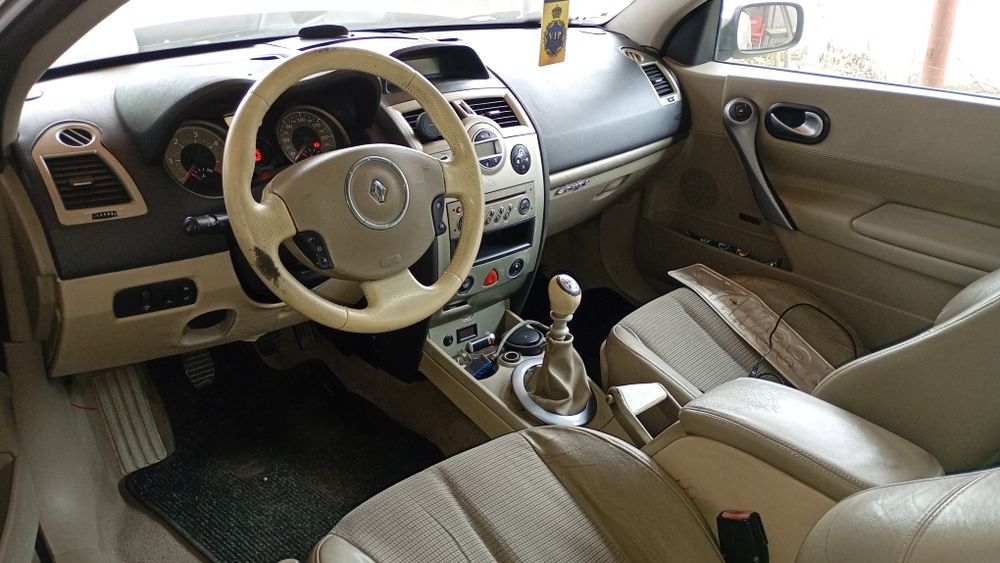 Megane 2 Cabrio 1.9 TDI 131cp Avariat