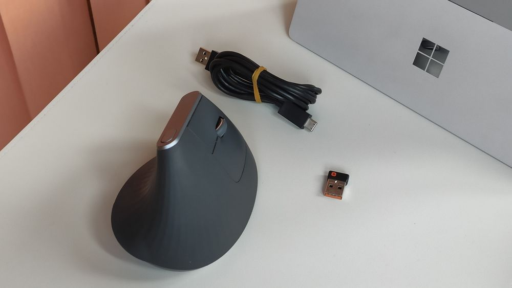 Mouse Logitech MX Vertical Ergonomic + dongle Unify
