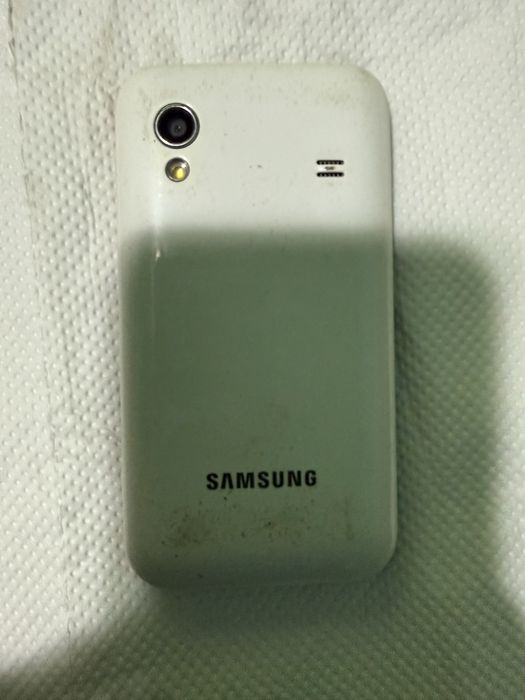 Vând telefoane pentru piese