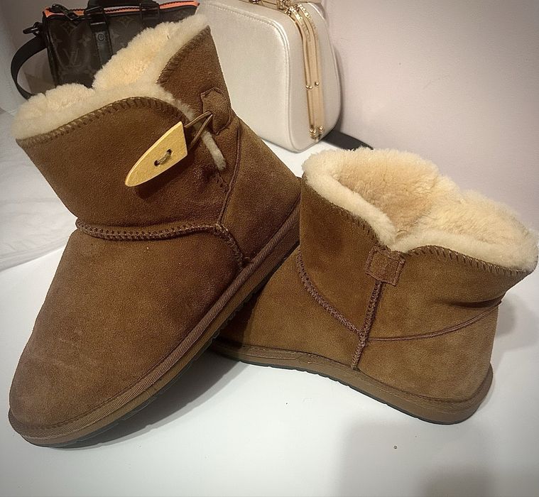 Ghete imblanite tip UGG