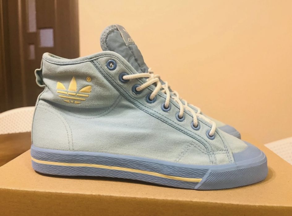 Tenisi adidas din panza