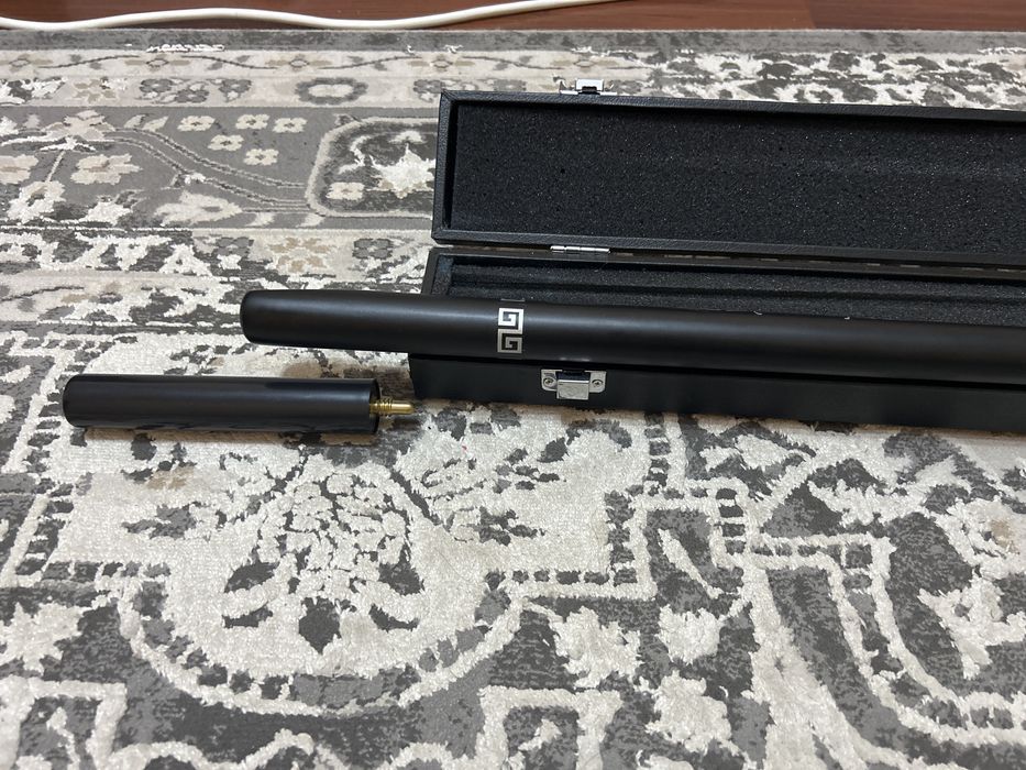 Бильярдный кий с кейсом