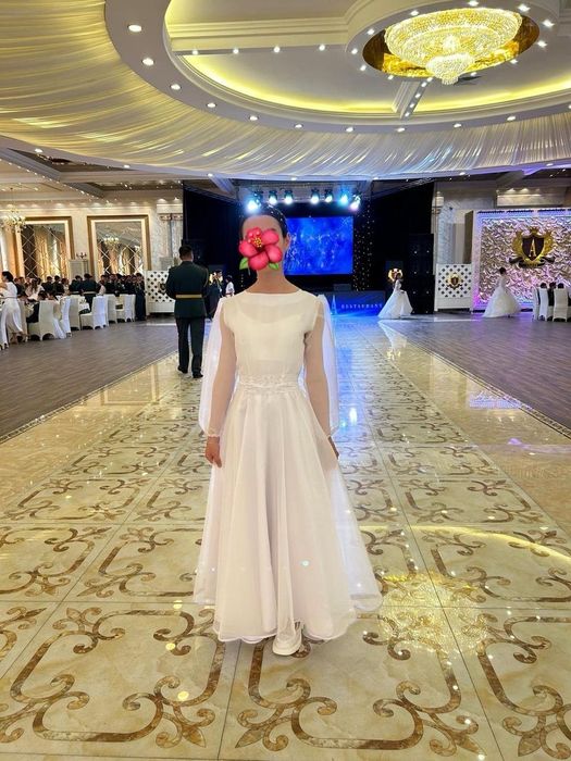 Продам бальное платье