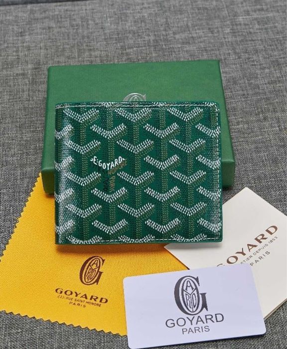 Протфейли Goyard и Louis Vuitton