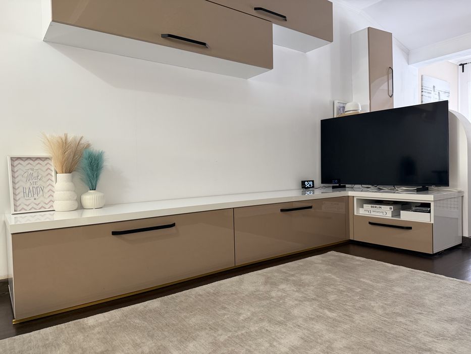 Mobila sufragerie PAL si MDF lucios - modulara 6 corpuri