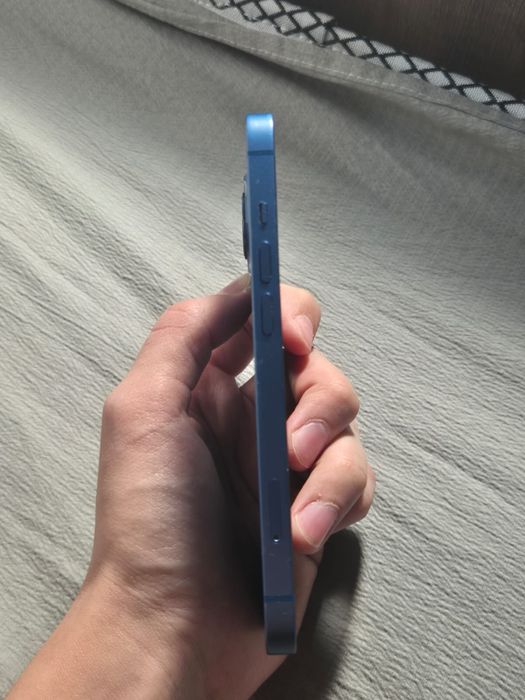 iPhone 13, б/у состояние хорошее