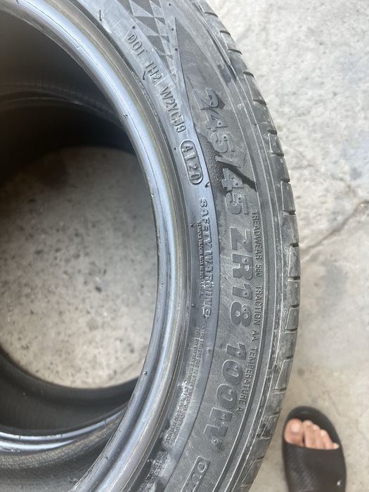 Шины kumho 245/45/18 2шт