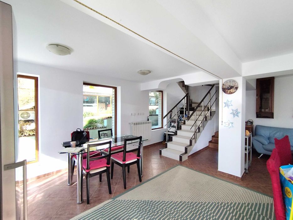 Продава се Къща в с. Горочевци, Област Перник - 820 кв.м за 318 €/кв.м - Снимка #9