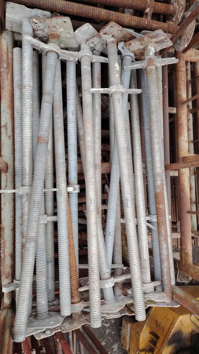 Talpi reglabile schela