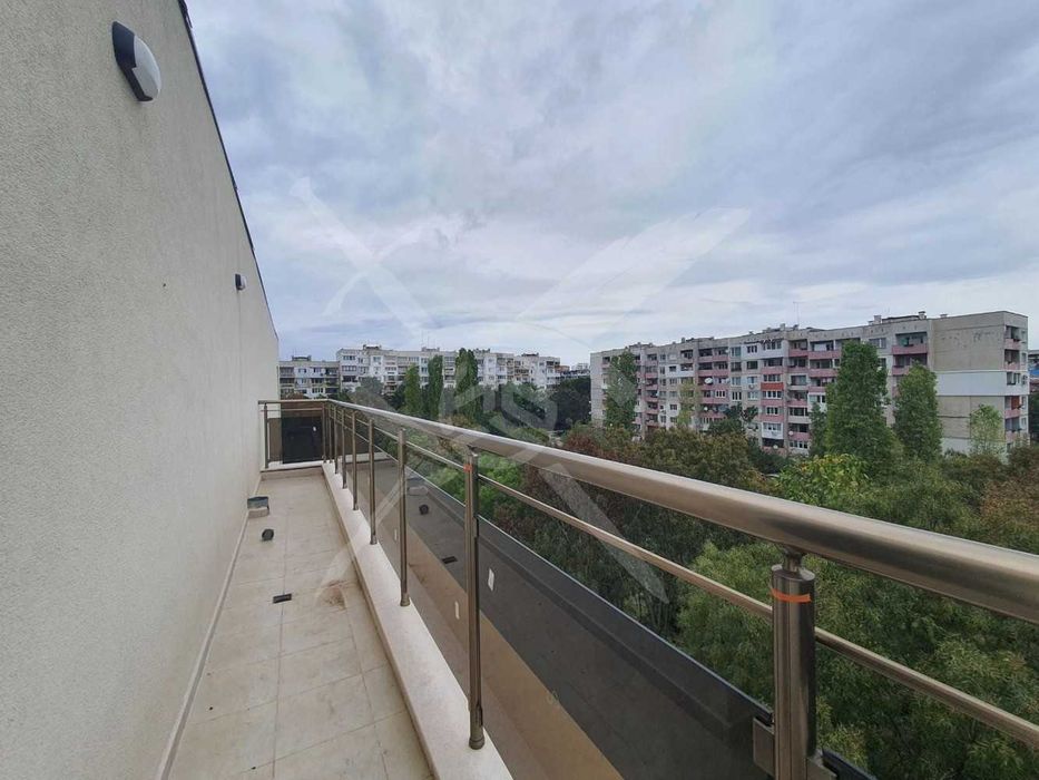Продава се Тристаен апартамент в София, Разсадника - 144 кв.м за 2100 €/кв.м - Снимка #1