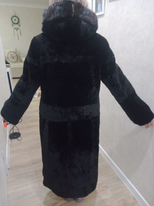 Продам шубу из мутона!