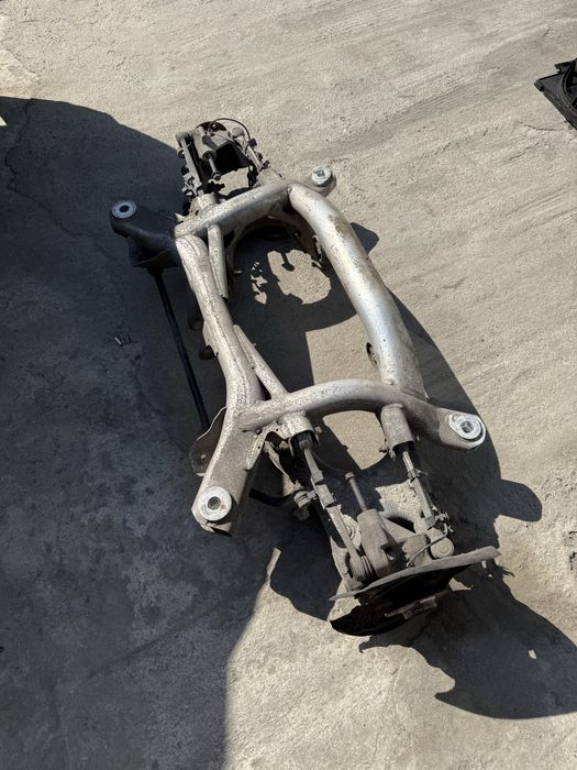 Заден мост bmw m5 f10 m6 f06 f13 бмв м5 ф10 м6 ф06 ф13 задно магаре