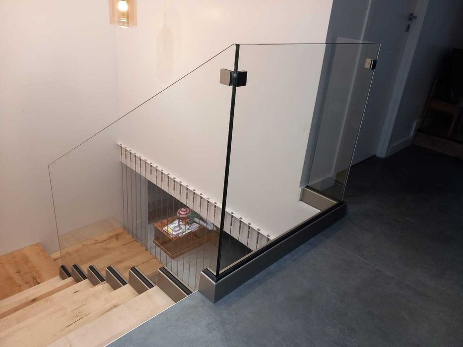 Usi sticla, balustrade interioare si exterioare