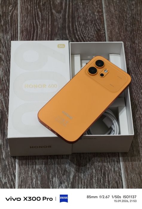 Honor 600 512 gb Ram 12 5G