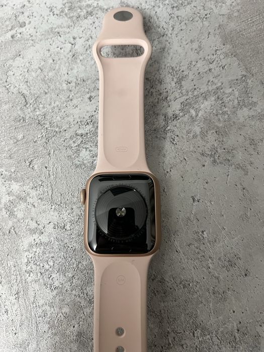 Apple Watch SE 40mm (Gold)