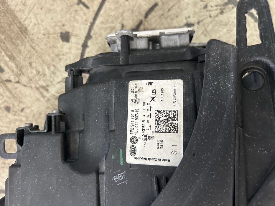 Far stanga/dreapta VW Touareg 7P full led an 2014-2016 cod 7P2 941 751