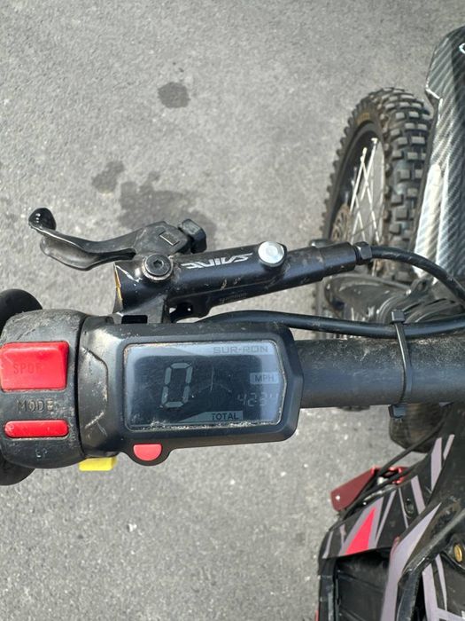 Продавам Surron light bee